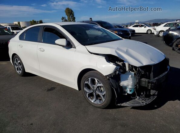 3KPF34AD2KE087033 2019 KIA FORTE Белый Передняя правая четверть