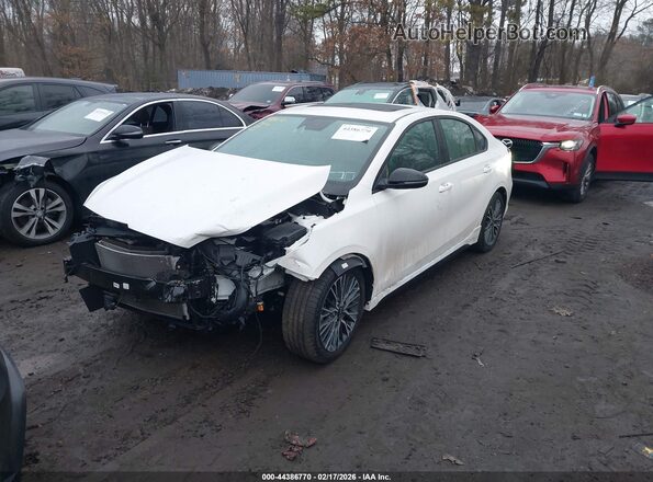 3KPF54AD5RE691907 2024 KIA FORTE Белый Передняя левая четверть