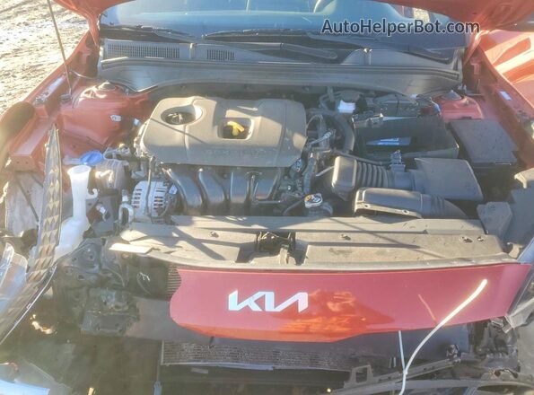 3KPF54AD7PE543660 2023 KIA FORTE Красный Вид задней части салона