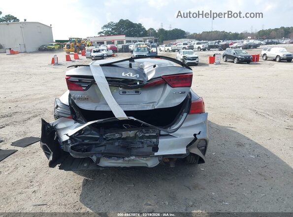 3KPF54ADXPE522270 2023 KIA FORTE Серебряный 