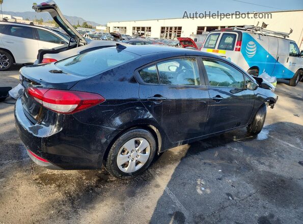 3KPFK4A74JE277735 2018 KIA FORTE Черный 