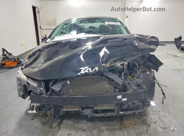 3KPFT4DE7SE103330 2025 KIA K4 Черный Вид спереди
