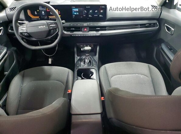3KPFT4DE7SE103330 2025 KIA K4 Черный Вид панели приборов