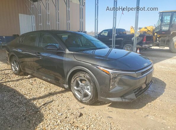 3KPFT4DEXTE267818 2026 KIA K4 Серый Передняя правая четверть