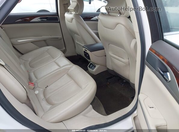 3LN6L2G90GR628678 2016 LINCOLN MKZ Белый Вид наклейки с VIN-кодом