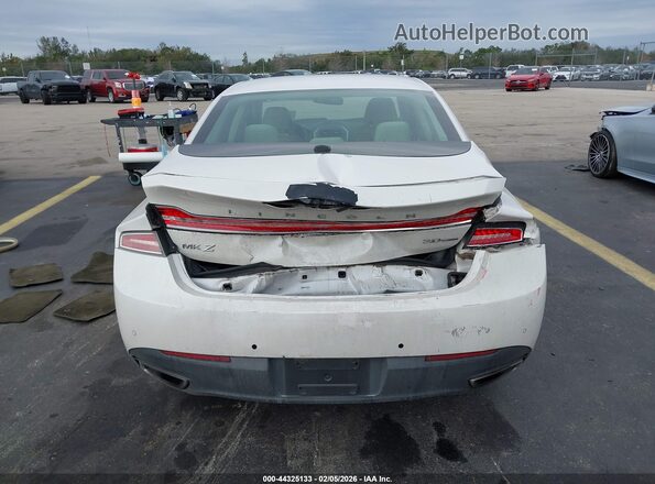 3LN6L2G90GR628678 2016 LINCOLN MKZ Белый 