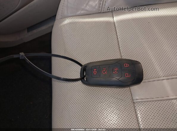 3LN6L2LU1GR625749 2016 LINCOLN MKZ HYBRID Серебряный Вид панели приборов