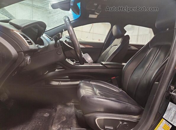 3LN6L5F91JR628604 2018 LINCOLN MKZ Черный Вид салона спереди