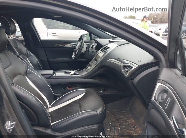 3LN6L5FC4JR620993 2018 LINCOLN MKZ Серый Вид салона спереди