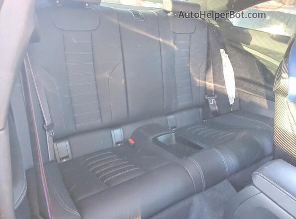 3MF13DM01R8E31668 2024 BMW M2 Black Widok tylnych siedzeń