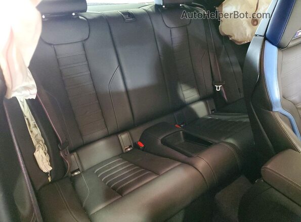 3MF13DM02P8C99484 2023 BMW M2 Silver Вид задніх сидінь