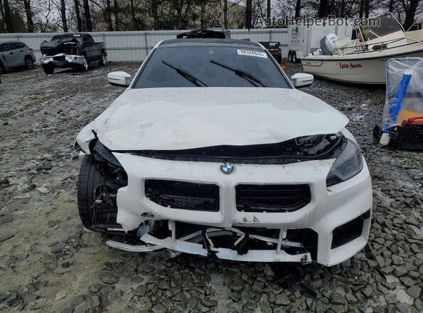 3MF13DM04R8E75681 2024 BMW M2 White Front view