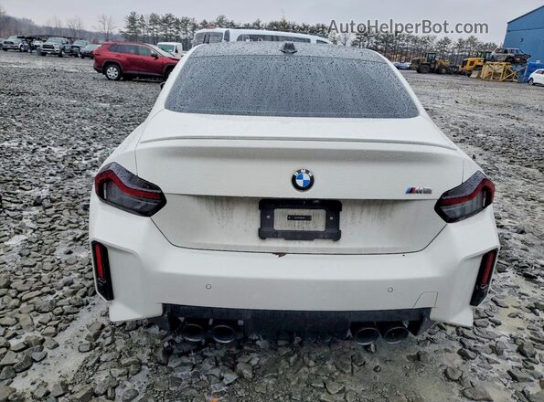 3MF13DM04R8E75681 2024 BMW M2 White Rear view