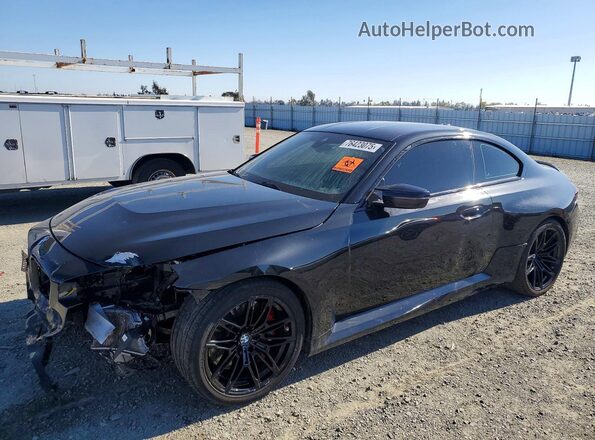 3MF13DM07R8E80373 2024 BMW M2 Black წინა მარცხენა ხედი სამი მეოთხედიდან