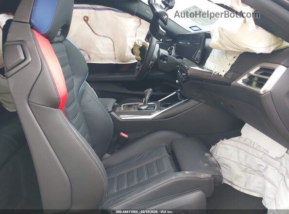 3MF23DM03T8F98643 2026 BMW M2 Green წინა სალონის ხედი