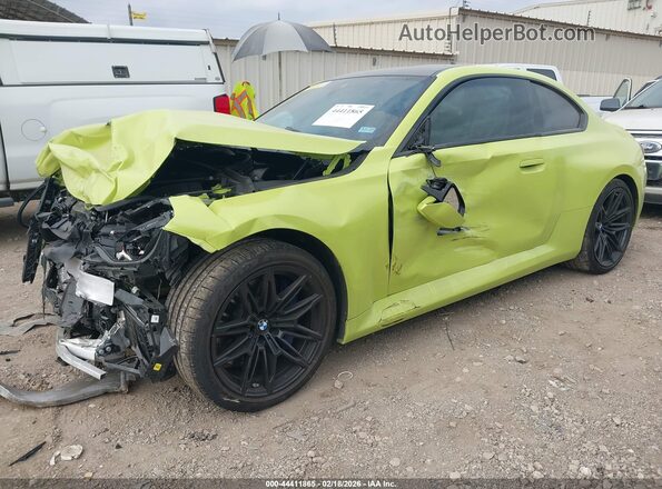 3MF23DM03T8F98643 2026 BMW M2 Green წინა მარცხენა ხედი სამი მეოთხედიდან