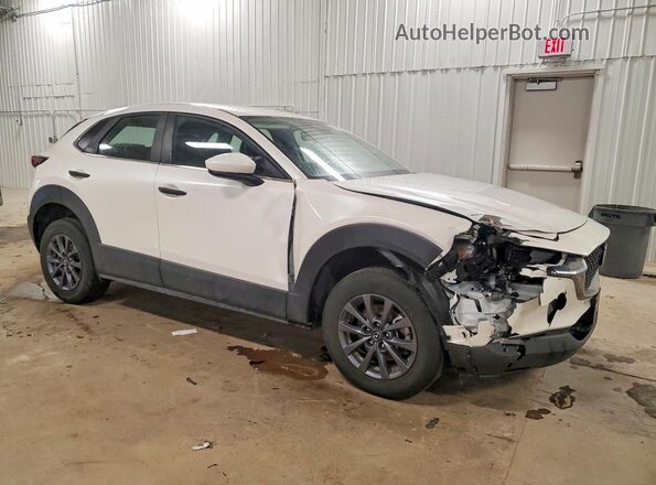 3MVDMBAM2RM647902 2024 MAZDA CX-30 White Delantero derecho