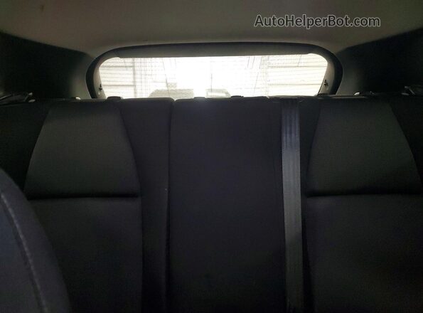 3MVDMBAM2RM647902 2024 MAZDA CX-30 White Vista de los asientos traseros