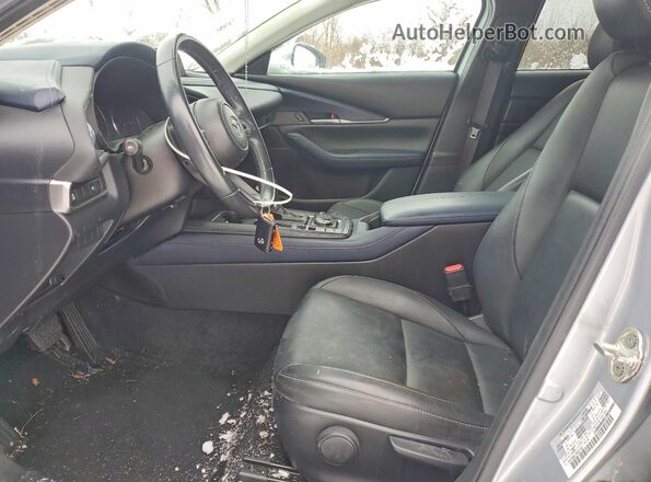 3MVDMBBL2MM201540 2021 MAZDA CX-30 Silver Front interior view
