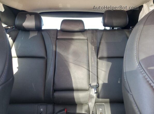 3MVDMBBL7NM442284 2022 MAZDA CX-30 Red Vista de los asientos traseros