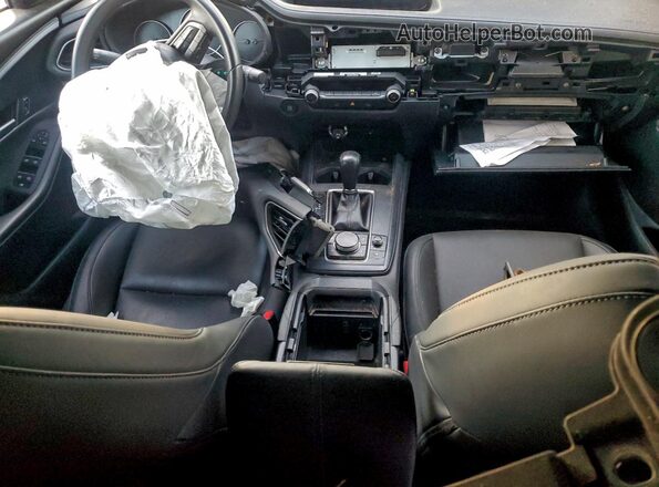 3MVDMBBL8MM300203 2021 MAZDA CX-30 Синий Вид панели приборов
