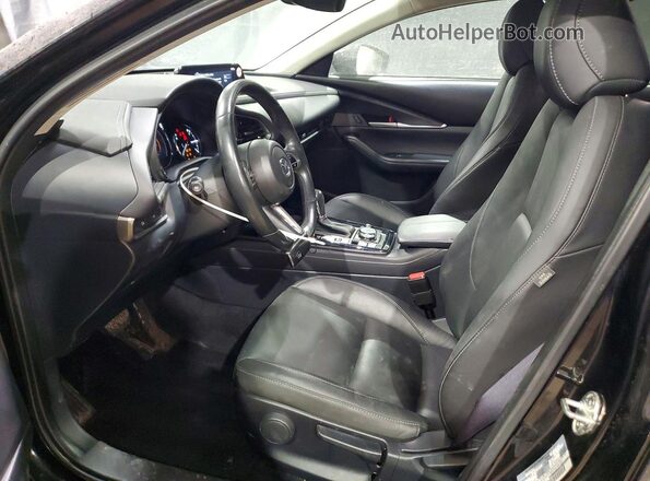 3MVDMBBM2RM682986 2024 MAZDA CX-30 Black Widok wnętrza z przodu