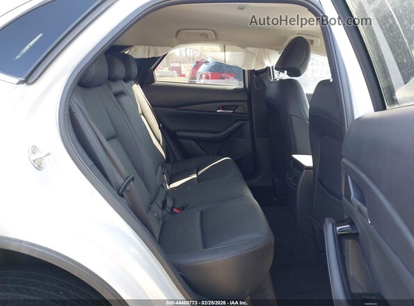 3MVDMBBM6RM667987 2024 MAZDA CX-30 Gray Vista de la etiqueta del VIN