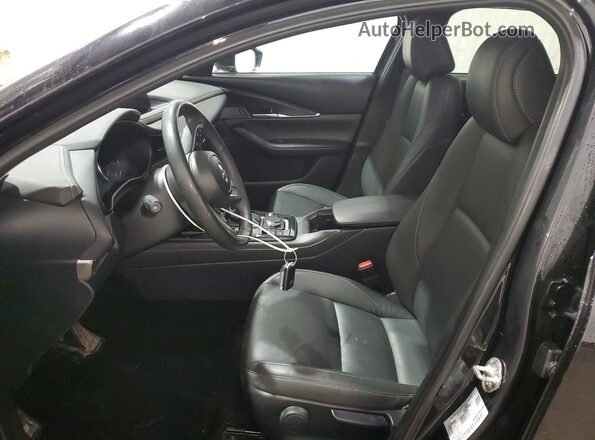 3MVDMBBM7RM694230 2024 MAZDA CX-30 Черный Вид салона спереди