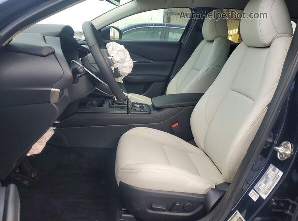 3MVDMBDL4TM101628 2026 MAZDA CX-30 Blue Front interior view