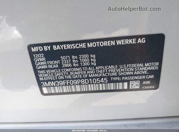 3MW39FF09P8D10545 2023 BMW OTHER Белый Вид подкапотного пространства