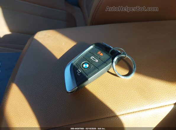 3MW39FF09P8D10545 2023 BMW OTHER Белый Вид панели приборов