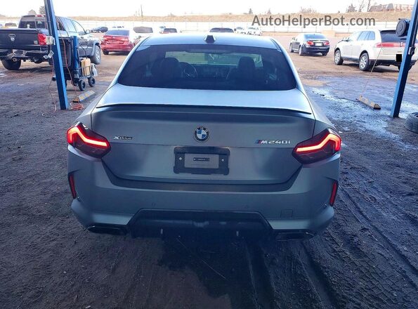 3MW53CM00S8F18348 2025 BMW M2 Gray Հետևի տեսք