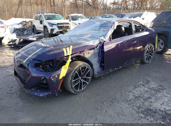 3MW53CM07R8E42055 2024 BMW M2 Purple Vista tres cuartos delantera izquierda