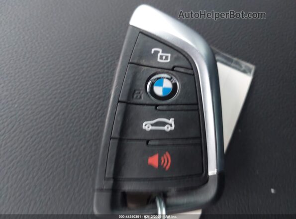 3MW59FT01T8G05372 2026 BMW M3 Черный Вид панели приборов
