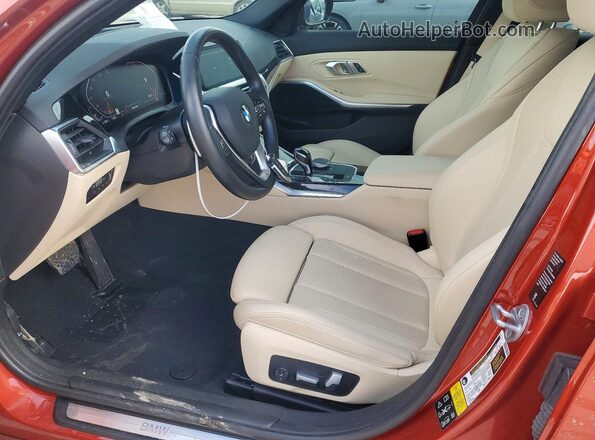 3MW5R7J05N8C24331 2022 BMW OTHER Оранжевый Вид салона спереди