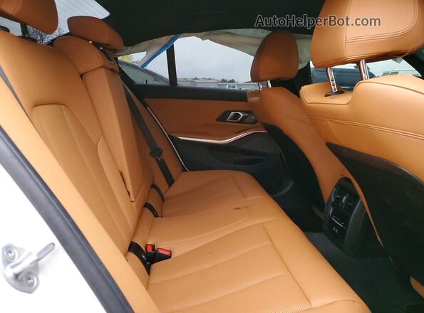 3MW69FT08S8F50518 2025 BMW M3 Белый Вид задних сидений