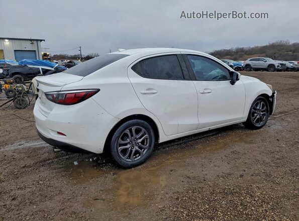 3MYDLBYV0KY525509 2019 TOYOTA YARIS Белый Задняя правая четверть