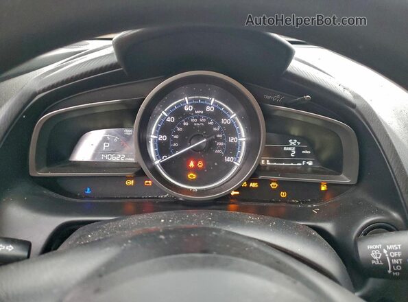 3MYDLBYV0KY525509 2019 TOYOTA YARIS Белый Вид щитка приборов