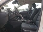 2019 Toyota Yaris L White vin: 3MYDLBYV0KY527759