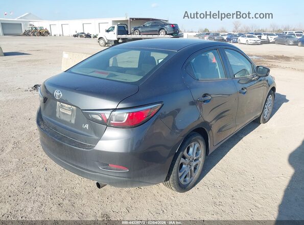 3MYDLBYV1JY314107 2018 TOYOTA YARIS IA Gray Tył prawy
