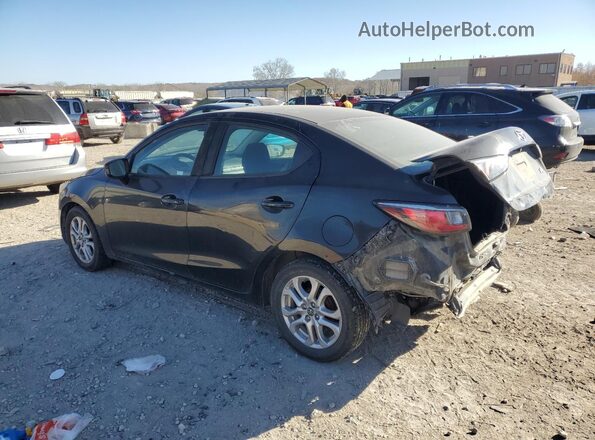3MYDLBYV1JY322613 2018 TOYOTA YARIS Black Задня ліва чверть