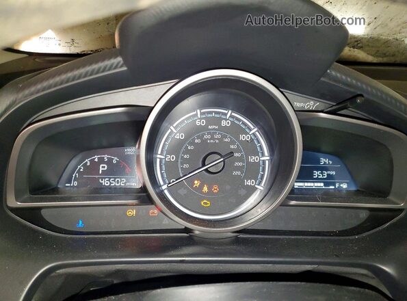 3MYDLBYV2LY711618 2020 TOYOTA YARIS Черный Вид щитка приборов