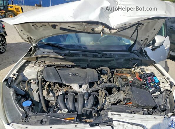 3MYDLBYV3JY330177 2018 TOYOTA YARIS Белый Вид задней части салона