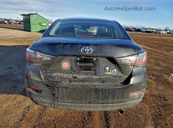 3MYDLBYV4JY328874 2018 TOYOTA YARIS Черный Вид сзади