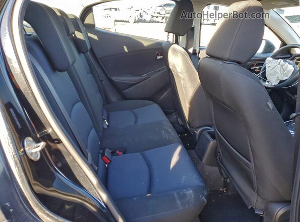 3MYDLBYV4JY328874 2018 TOYOTA YARIS Черный Вид задних сидений