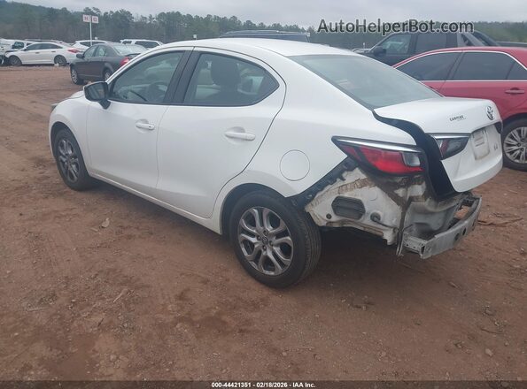 3MYDLBYV4JY333024 2018 TOYOTA YARIS IA Белый Задняя левая четверть