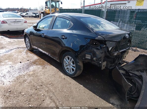 3MYDLBYV5JY317110 2018 TOYOTA YARIS IA Черный Задняя левая четверть