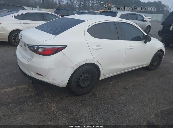 3MYDLBYV5KY501433 2019 TOYOTA YARIS Белый Задняя правая четверть