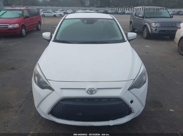 3MYDLBYV5KY501433 2019 TOYOTA YARIS Белый Вид щитка приборов