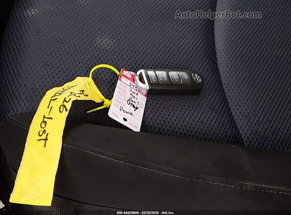 3MYDLBYV6JY310828 2018 TOYOTA YARIS IA Серый Вид панели приборов
